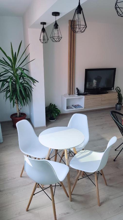 Apartman Lena Apartment Tuzla Exterior photo